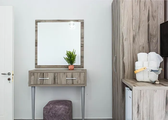 House Of Stones 5, Cozy W Parking * Himarë